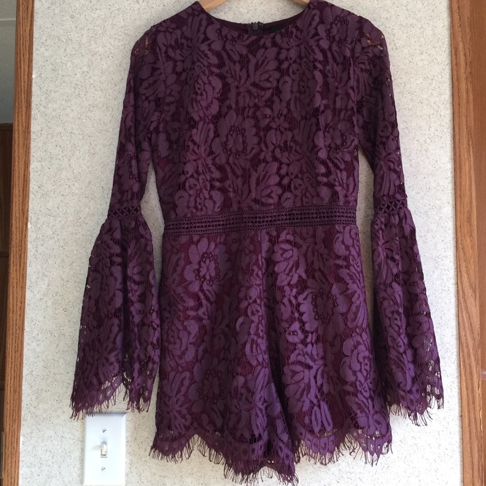 DO+BE Purple Lace Romper Sz S